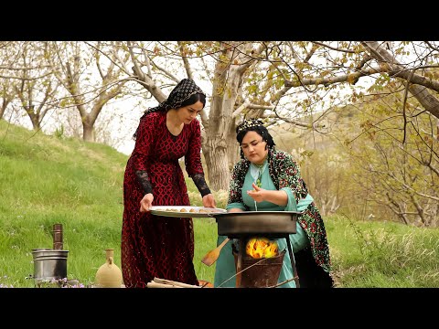 Cooking Shahreeh soup with ghelgheli meatballs and a unique taste in the village of Iran