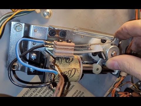 Part 8: 1980 Bally Xenon Pinball Project. Rebuilding flippers & sling shots.