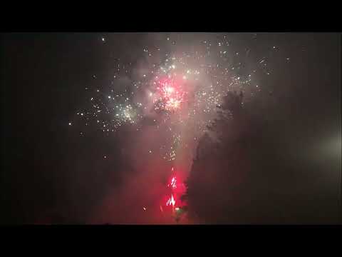 Unser Silvesterfeuerwerk in Berlin-Lichtenrade 2025/26 - 4 Europaletten - alles hat funktioniert!