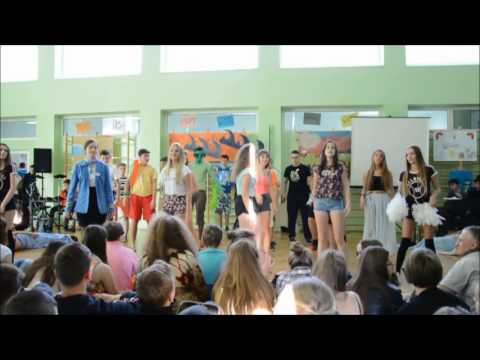 MULTIJĘZYKOWA BITWA NA GŁOSY KLASA 2D