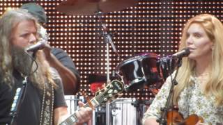 Alison Krauss with Jamey Johnson "Ghost in This House" @ Farm Aid 2016