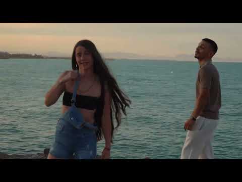 PENSÁNDONOS - Cristo García Ft Pajarita Chanela (videoclip oficial) 