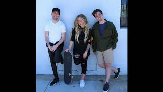 Avril Lavigne - Too Much To Ask