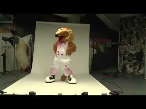 Teaser: Bonni beim Media Day der Telekom Baskets Bonn