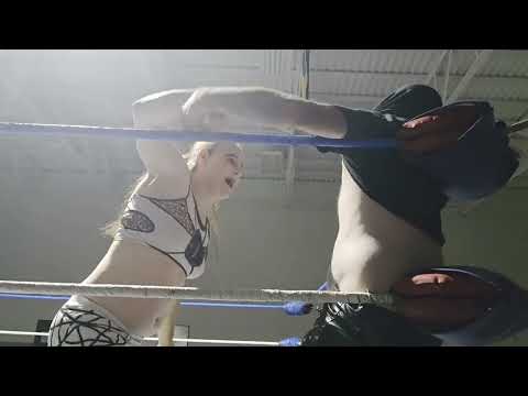 Iconic Championship Wrestling   Dexter vs Foxy Roxy