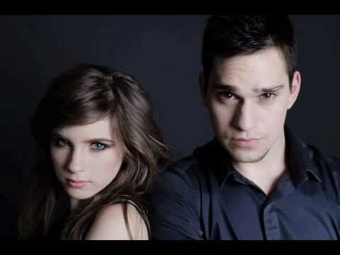 Criss, Vlad, Alina si Liviu-Walking Away