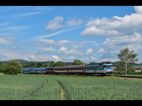 854 027-0(Nikolka) a 749 121-0 na R 1147 Jizera v Mnichově Hradišti dne 31.5.2019