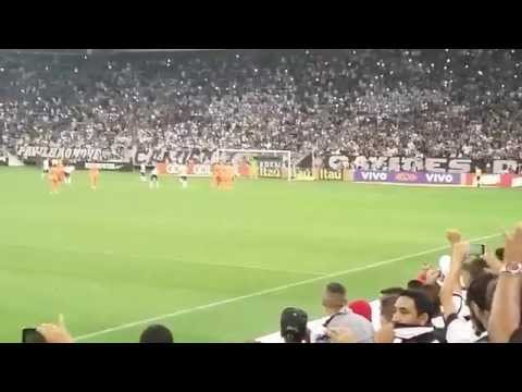 Jadson gol de penalti