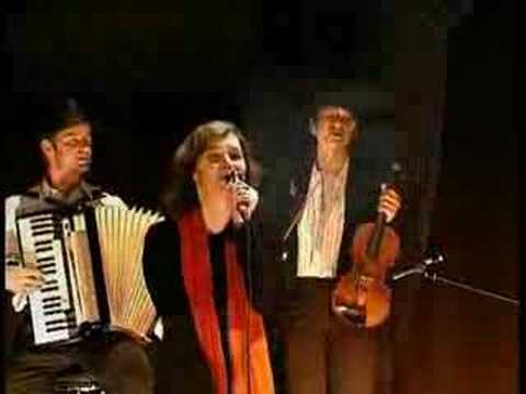 Ayassa - Gypsy, Balkan, Klezmer - Opa Cupa (Opa tsupa)