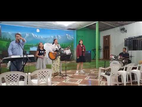 BANDA TUÉS - (Cantando no Imbaú-PR na Igreja Cristo que Liberta)