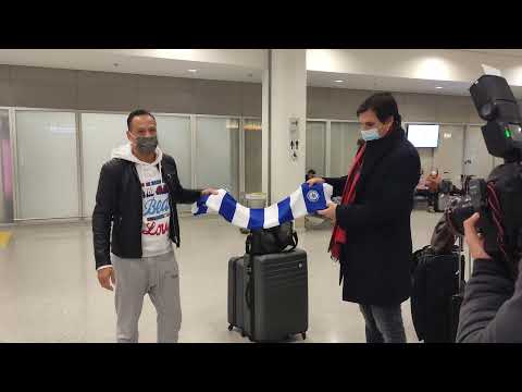 Η άφιξη του Κρις Κόλμαν στο «Ελ. Βενιζέλος» για τον Ατρόμητο