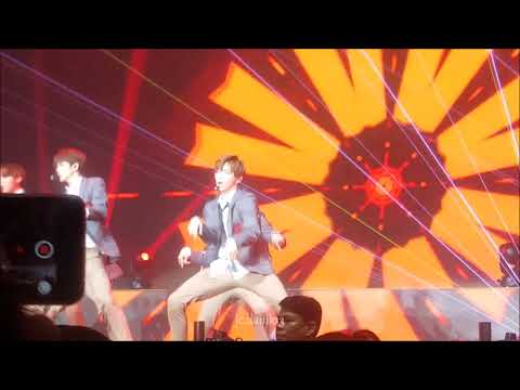 170922 Wanna One FM Singapore - Burn it up Kang Daniel Focus