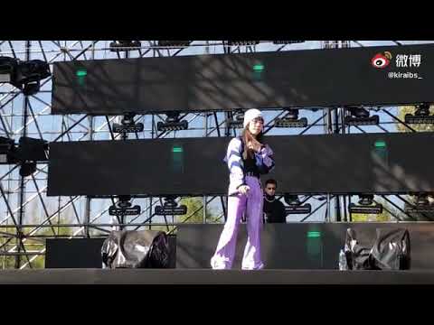 KyraZ - Just Like That (现场演出)