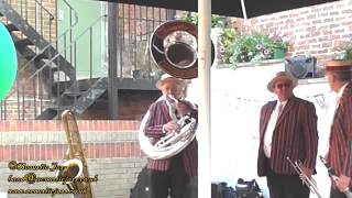 Shine played by traditional jazz band Acoustic Jass