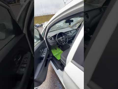 фото kia carens iii (rp) 0