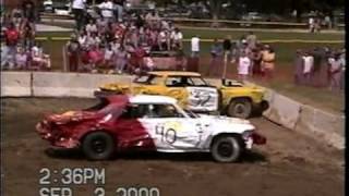 preview picture of video 'New London Firemans festival 2000 demo derby'