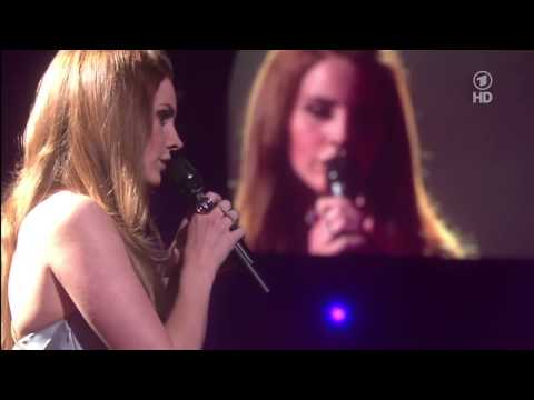 Lana Del Rey - Video Games (Live at the Echo Awards)