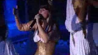 Geri halliwell it's raining men live GAY