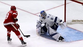 Abdelkader puts moves on Vasilevskiy, scores on penalty shot