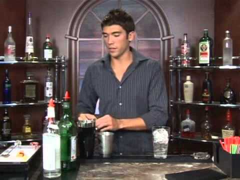 How to Make the Cool Yule Martini Vodka Drink