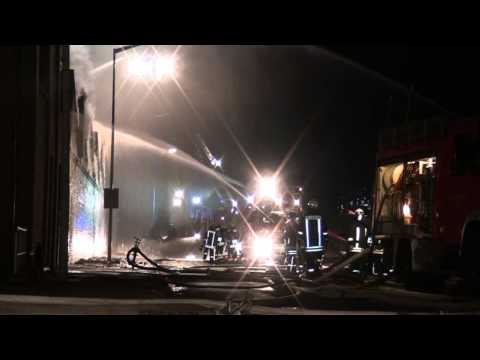 Großbrand Lenneper Leuchten in Derschlag