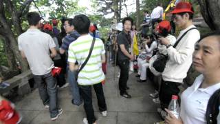 preview picture of video 'Huangshan crowds'