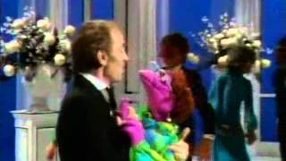 Muppets - Charles Aznavour - The Old Fashioned Way