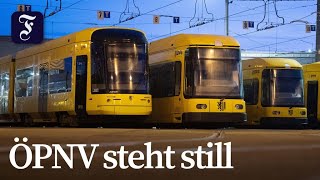 Bundesweiter ÖPNV-Warnstreik angelaufen