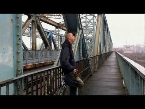 PEZ - ELMONDOM SPANOM 2 (PROD. BY MADAMORPHASIS) [OFFICIAL MUSIC VIDEO]