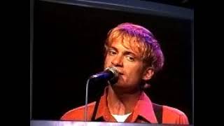 Fountains of Wayne - Red Dragon Tattoo (Live for HBO Reverb, 1999)