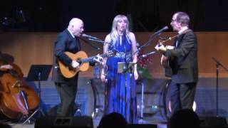Peter Paul And Mary Alive  "Early In The Morning"