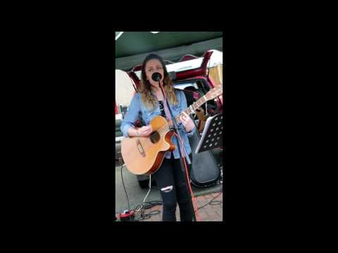 Liz Williams 4/9 Singing Her own original song TRAKZ BUSKING FESTIVAL 2016