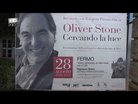 FERMO - OLIVER STONE, IL REGISTA TRE VOLTE PREMIO OSCAR A VILLA VITALI.