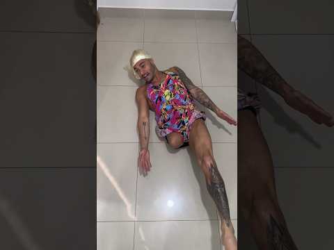 AGORA TODO MUNDO AMA A BARBIE NÉ? 😐😂