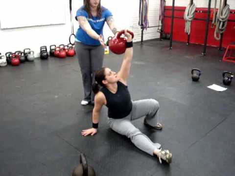 32kg Kettlebell TGU Nikki.wmv