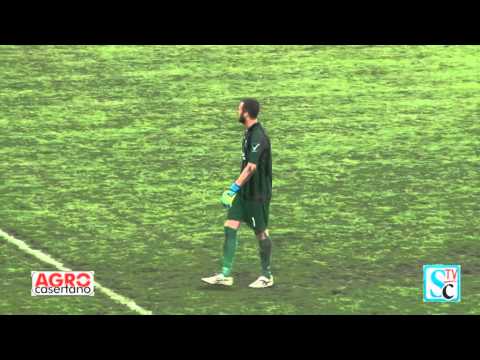 ROBERTIELLO CONTRO I TIFOSI DELLA CASERTANA