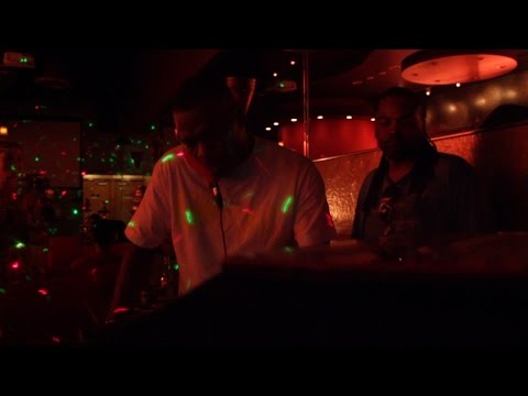 Veev, DJ Q, Doc Link Live @ D'Vine Hookah - Winter Music Conference 2015