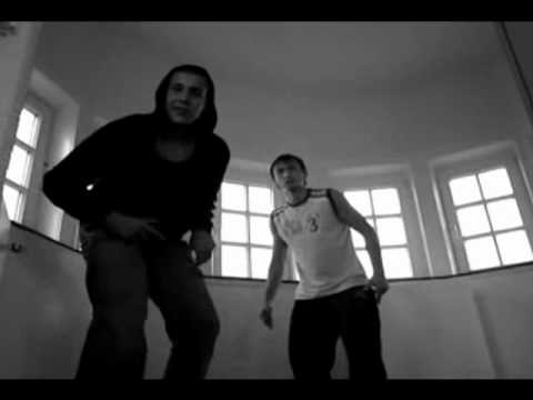 Mixstyle feat.D-White_-_La Familia x-clusive ( Official Song+Video )