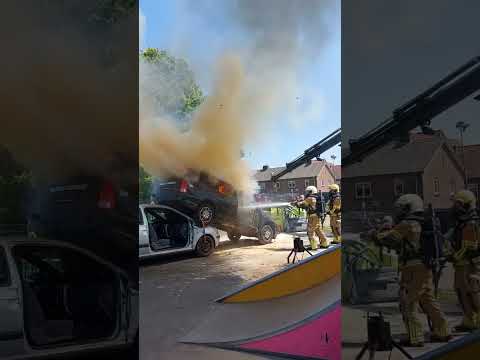 #Autobrand tijdens Opendag #brandweer #goor #brand