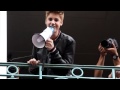 Justin Bieber sings One Less Lonely Girl in French ...