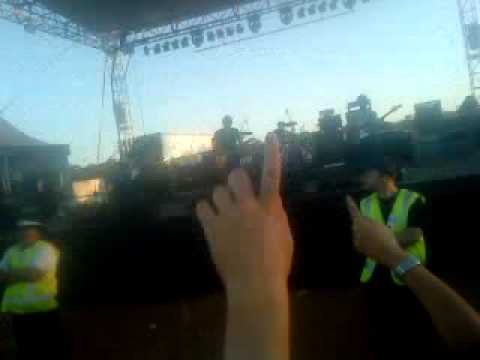 End of Fashion - Fussy (Live at the Zoo 2009)