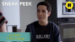 Sneak Peek #1 (VO)