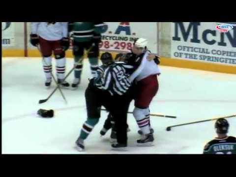 Gus Young vs Josh Anderson
