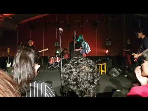 Melancholic Bitch stage banter #10