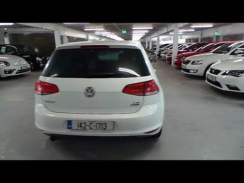 142C1713 - 2014 Volkswagen Golf HIGHLINE 1.2TSI 105BHP 3.9 FINANCE 19,995