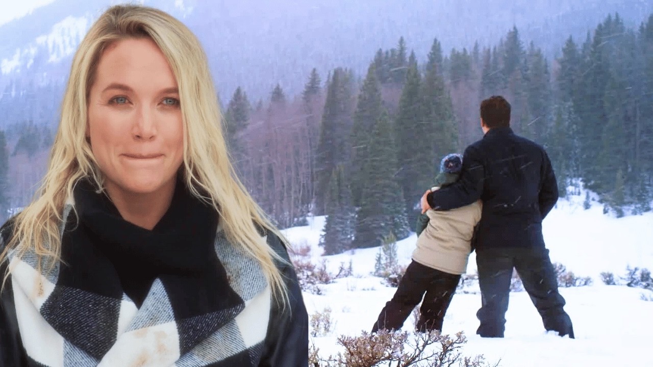 A lonely woman returns to her hometown and finds true love / Best Christmas Love Movie