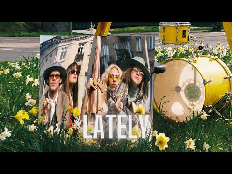 MELLOW YELLOW DAFFODIL - Lately