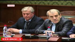 Рамзан Кадыров провел совещание с главами администраций районов