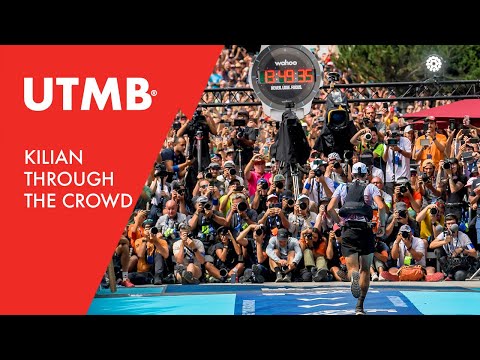UTMB Mont-Blanc 2022 - 🟥 UTMB - Through the crowd with Kilian Jornet