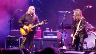 Govt Mule playing &#39;Loser&#39; from Grateful Dead